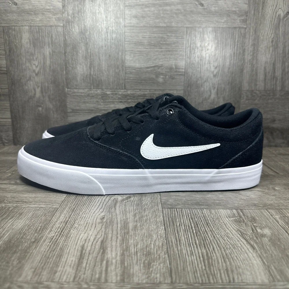 Nike Charge Skate Shoes Womens 11 Black Suede White NEW IM4399-001